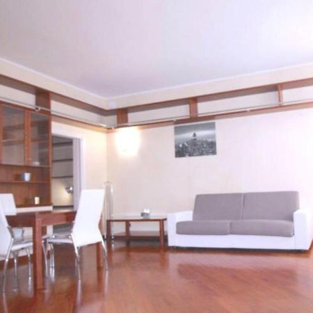 Trevi Nice Holiday - Luxury Apartment Рим Екстериор снимка