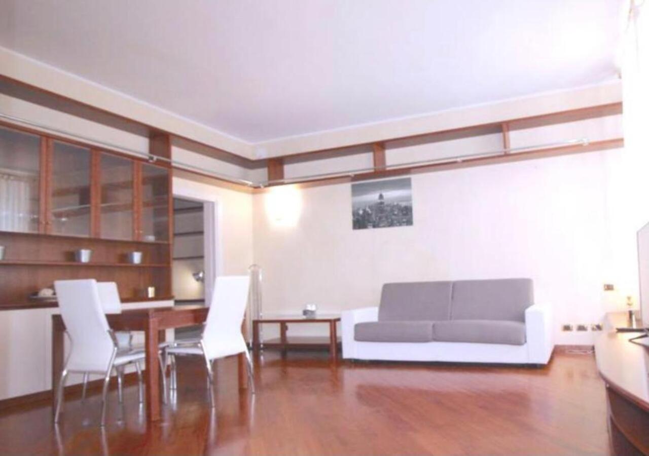 Trevi Nice Holiday - Luxury Apartment Рим Екстериор снимка
