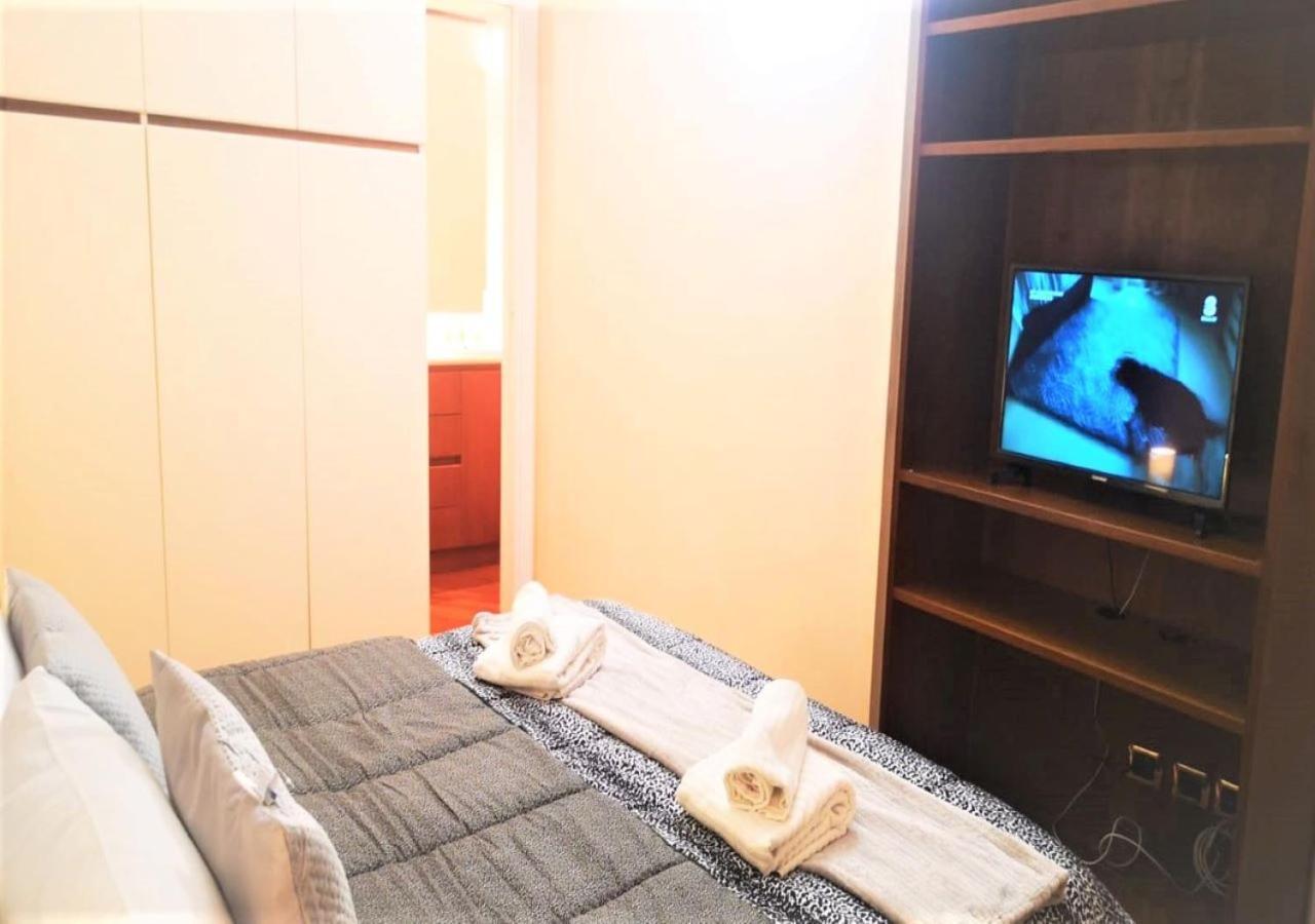 Trevi Nice Holiday - Luxury Apartment Рим Екстериор снимка