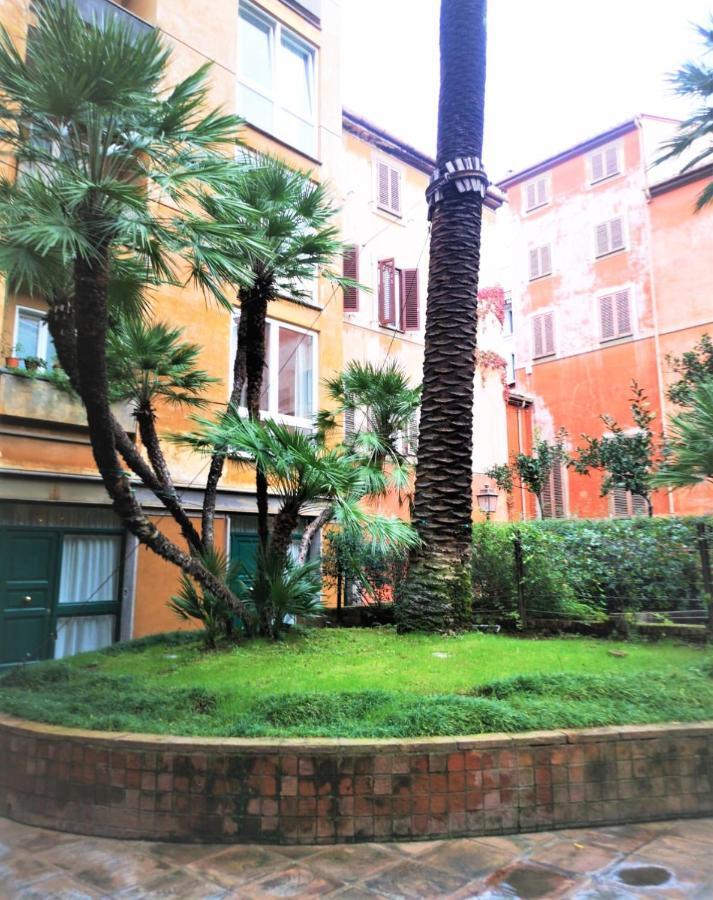 Trevi Nice Holiday - Luxury Apartment Рим Екстериор снимка