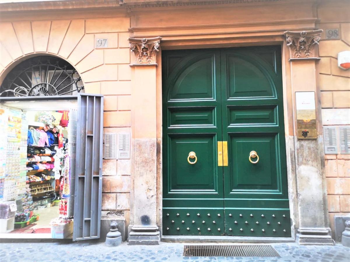 Trevi Nice Holiday - Luxury Apartment Рим Екстериор снимка